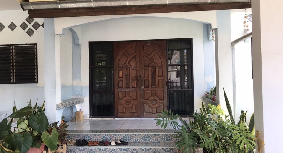 For sale 4 bed house in Mueang Nakhon Phanom, Nakhon Phanom