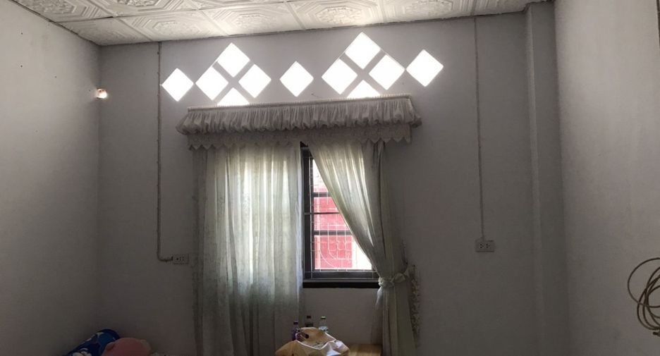 For sale 4 bed house in Mueang Nakhon Phanom, Nakhon Phanom