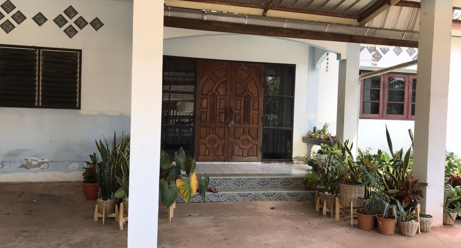 For sale 4 bed house in Mueang Nakhon Phanom, Nakhon Phanom