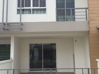 For sale 3 bed townhouse in Mueang Udon Thani, Udon Thani