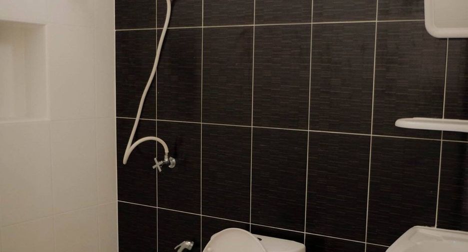 For rent 8 bed house in Mueang Surat Thani, Surat Thani