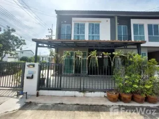 For rent 3 bed townhouse in Mueang Pathum Thani, Pathum Thani
