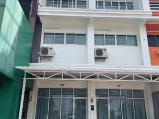 For sale 4 bed retail Space in Kabin Buri, Prachin Buri