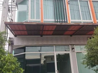 For sale 2 bed townhouse in Chok Chai, Nakhon Ratchasima