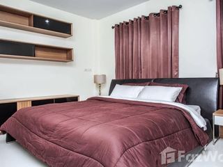 For sale 3 bed townhouse in Mueang Nakhon Pathom, Nakhon Pathom