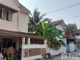For sale 4 bed townhouse in Mueang Nonthaburi, Nonthaburi