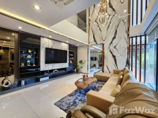 For sale 4 bed villa in Mueang Nonthaburi, Nonthaburi