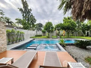For sale 4 bed villa in Mueang Nonthaburi, Nonthaburi