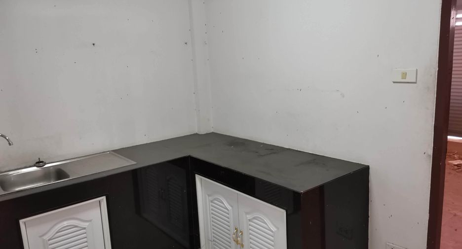 For rent 1 bed townhouse in Mueang Kanchanaburi, Kanchanaburi