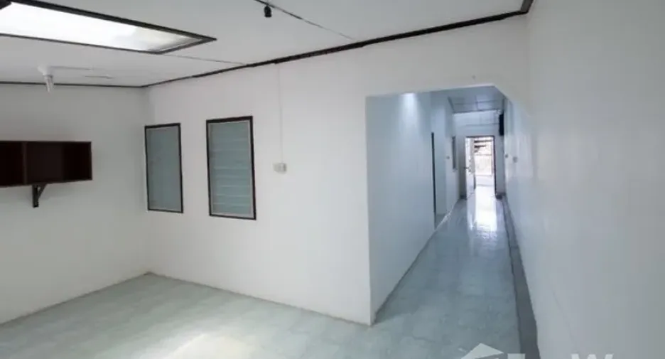 For sale 2 Beds townhouse in Mueang Nonthaburi, Nonthaburi