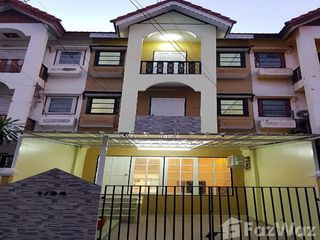 For sale 4 bed townhouse in Mueang Nonthaburi, Nonthaburi