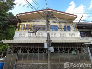 For sale 5 bed townhouse in Mueang Nonthaburi, Nonthaburi