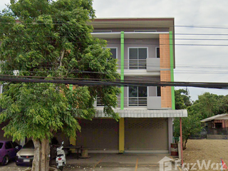 For sale 2 bed townhouse in Mueang Lamphun, Lamphun