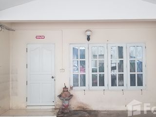 For sale 2 bed townhouse in Mueang Prachinburi, Prachin Buri