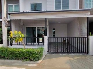 For sale 3 Beds townhouse in Lam Luk Ka, Pathum Thani