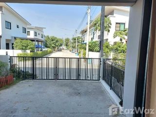 For sale 4 Beds townhouse in Lat Lum Kaeo, Pathum Thani