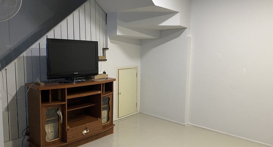 For sale 3 Beds townhouse in Mueang Nakhon Pathom, Nakhon Pathom