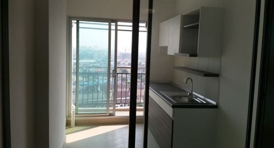 For sale studio condo in Mueang Nonthaburi, Nonthaburi