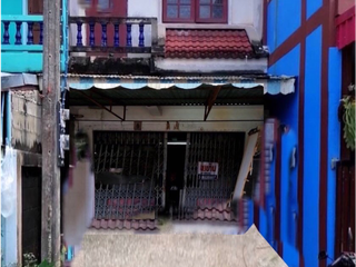 For sale 2 bed townhouse in Phunphin, Surat Thani