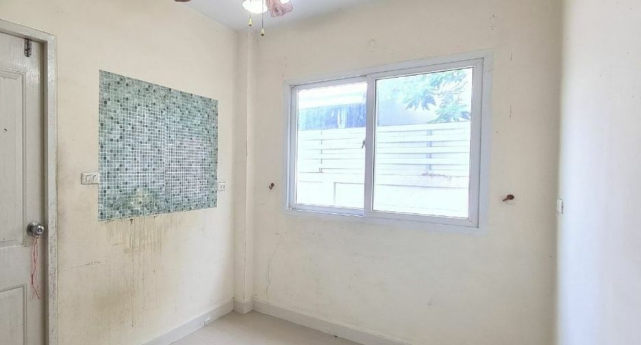 For sale 3 bed house in Sai Noi, Nonthaburi