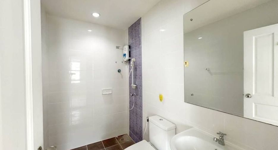 For sale 2 Beds townhouse in Mueang Nonthaburi, Nonthaburi