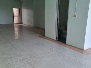 For sale 2 Beds retail Space in Mueang Chumphon, Chumphon