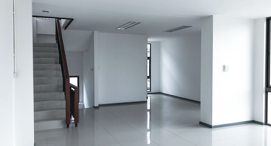 For rent スタジオ house in Lam Luk Ka, Pathum Thani