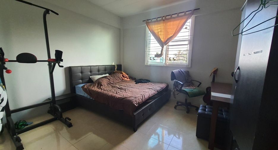 For sale 4 bed townhouse in Mueang Nonthaburi, Nonthaburi
