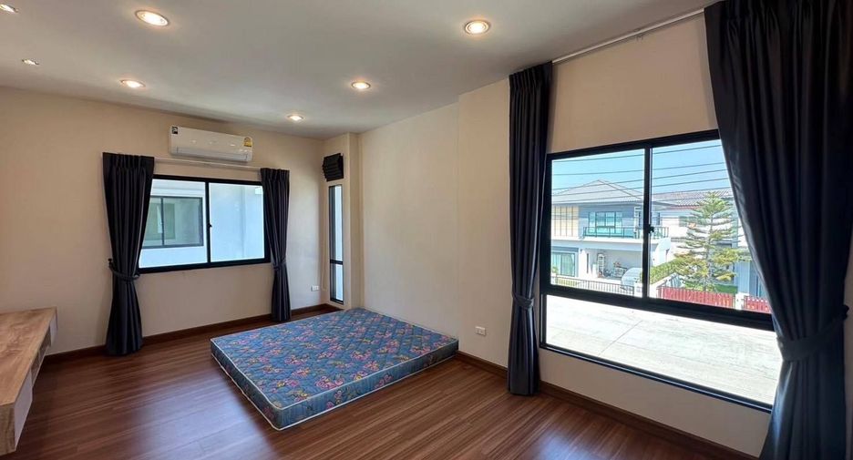 For rent 3 Beds house in Lam Luk Ka, Pathum Thani