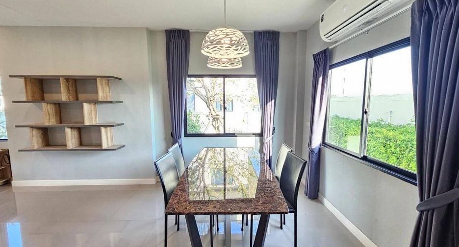 For rent 3 Beds house in Lam Luk Ka, Pathum Thani