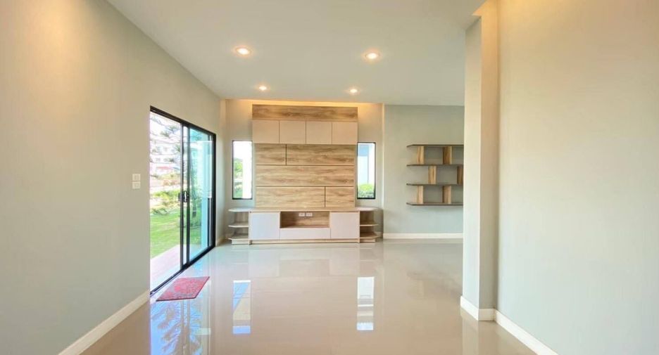 For rent 3 Beds house in Lam Luk Ka, Pathum Thani