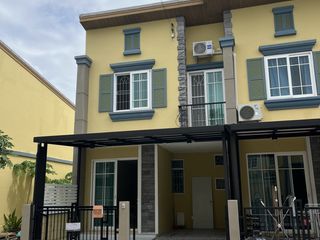 For rent 3 bed townhouse in Mueang Pathum Thani, Pathum Thani