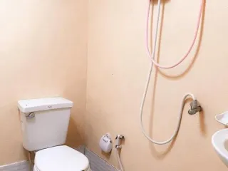 For sale 10 bed hotel in Mueang Uthai Thani, Uthai Thani