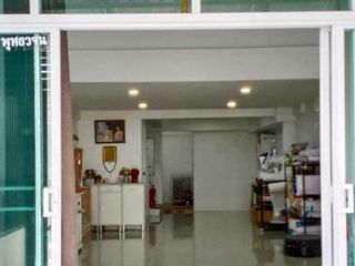 For sale 2 Beds townhouse in Mueang Nonthaburi, Nonthaburi