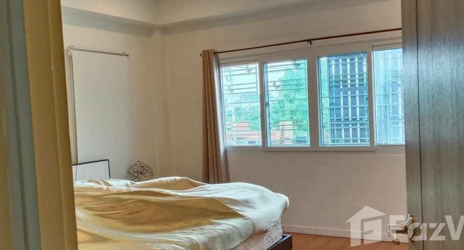 For sale 2 Beds townhouse in Mueang Nonthaburi, Nonthaburi