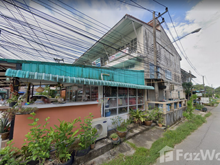 For sale 4 bed townhouse in Ko Chang, Trat