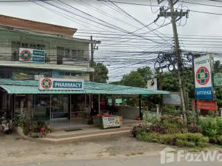 For sale 4 bed townhouse in Ko Chang, Trat