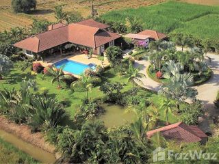 For sale 2 bed villa in Ban Thi, Lamphun