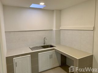 For sale 4 bed townhouse in Mueang Nonthaburi, Nonthaburi
