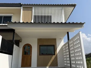 For sale 2 bed townhouse in Mueang Phrae, Phrae