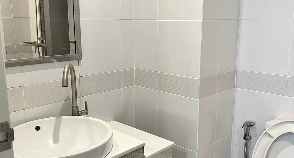 For sale 1 Beds condo in Don Mueang, Bangkok
