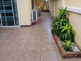 For sale 4 bed townhouse in Bang Khun Thian, Bangkok