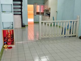 For sale 2 bed townhouse in Don Mueang, Bangkok