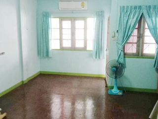 For sale 2 bed townhouse in Don Mueang, Bangkok