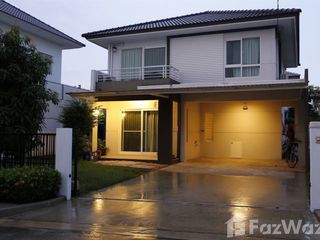 For sale 3 bed house in Khlong Sam Wa, Bangkok