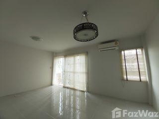 For sale 3 bed townhouse in Min Buri, Bangkok