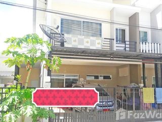 For sale 3 bed townhouse in Thung Khru, Bangkok
