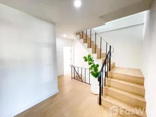 For sale 4 bed townhouse in Sai Mai, Bangkok