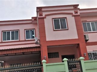 For sale 5 Beds house in Don Mueang, Bangkok