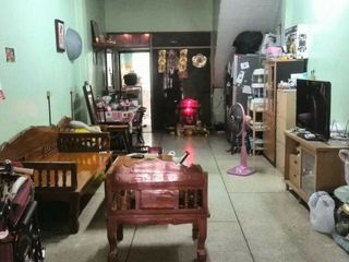 For sale 3 bed townhouse in Khlong Toei, Bangkok
